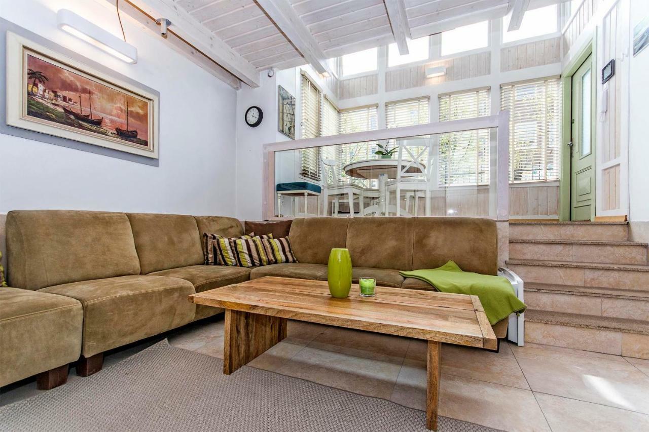 סופוט Carlo Rentyear Apartments מראה חיצוני תמונה