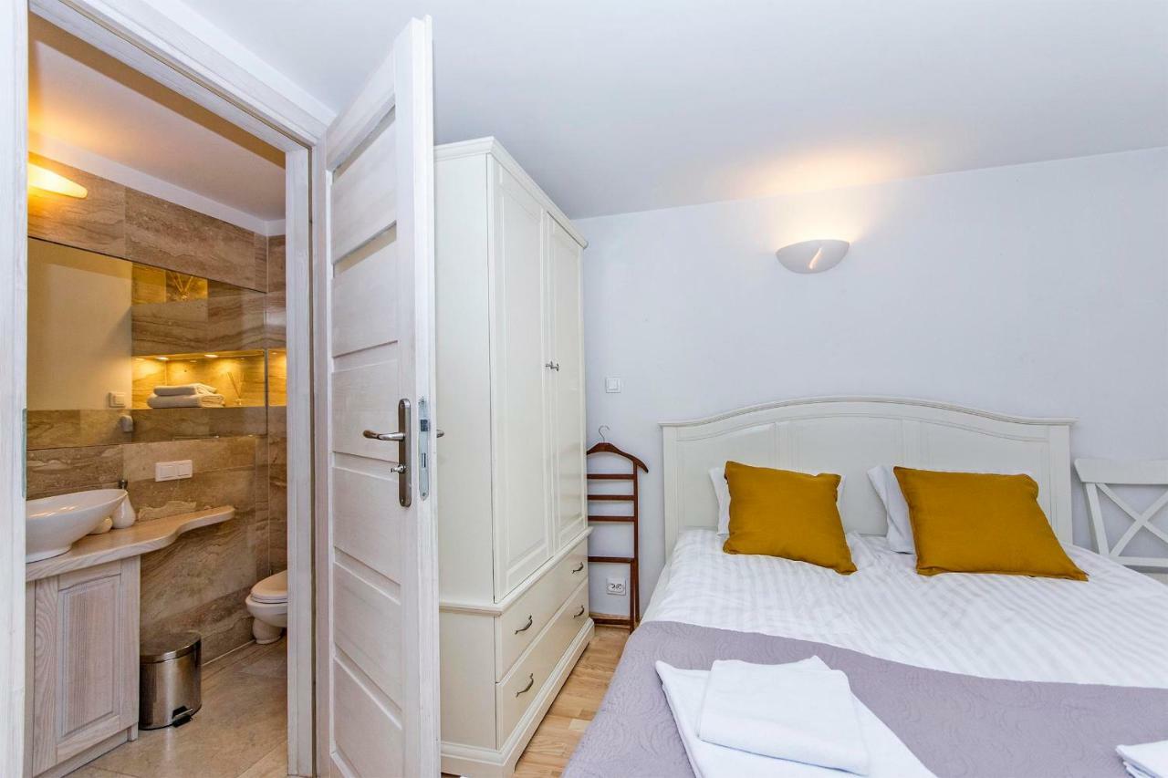 סופוט Carlo Rentyear Apartments מראה חיצוני תמונה